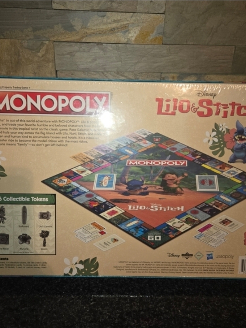 Monopoly Lilo & Stitch Disney Board Game - Beige Box with Tropical Artwork - Picture 3 of 3